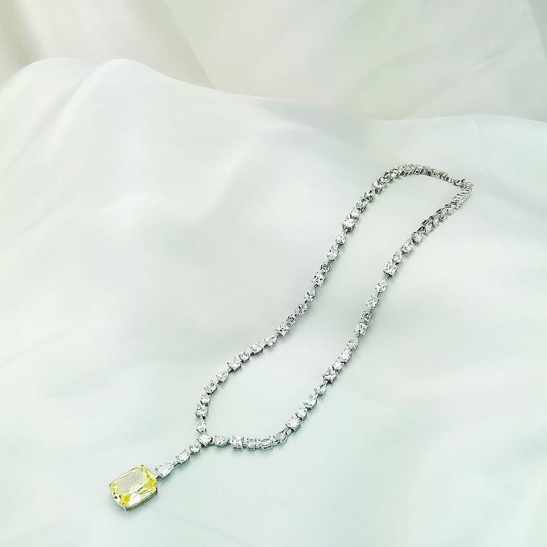 Beyoncé's Tiffany &amp; Co diamond necklace is worth $30 million harpersbazaar.com tiffany yellow diamond necklace beyonce' from The 128-carat yellow diamond was worn by Hepburn during the Breakfast At Tiffany's press tour in 1961, and was seen again on Lady Gaga