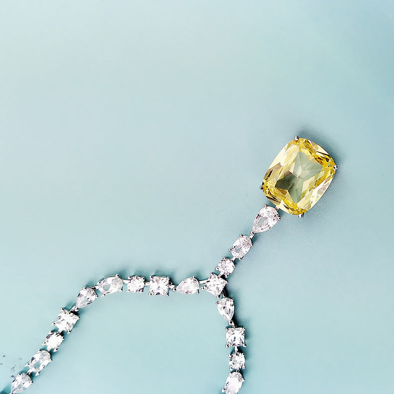 Beyoncé's Tiffany &amp; Co diamond necklace is worth $30 million harpersbazaar.com tiffany yellow diamond necklace beyonce' from The 128-carat yellow diamond was worn by Hepburn during the Breakfast At Tiffany's press tour in 1961, and was seen again on Lady Gaga