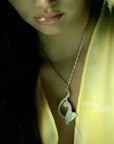in those jeans baby phat diamond necklace chain on Kimora circa 2000 fashion show catwalk buy baby phat complex jewelry clothing line