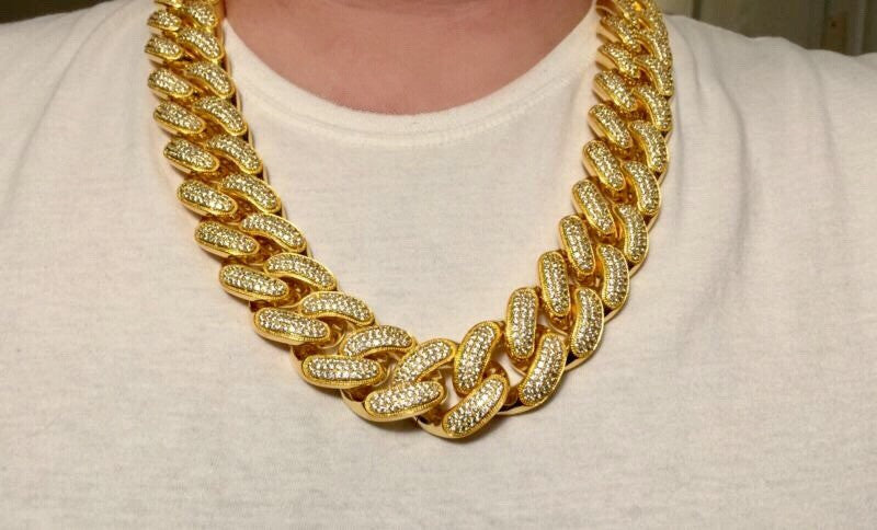 Iced out cuban link chain miami jumbo 30mm